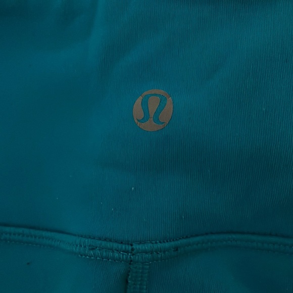 Vintage lululemon reversible wunder under leggings GUC size 8 blue/teal crop - Picture 2 of 3